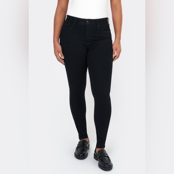 Seven7 Booty-Shaper Stretchy Skinny Jeans in Black - size 10 - Picture 6 of 14